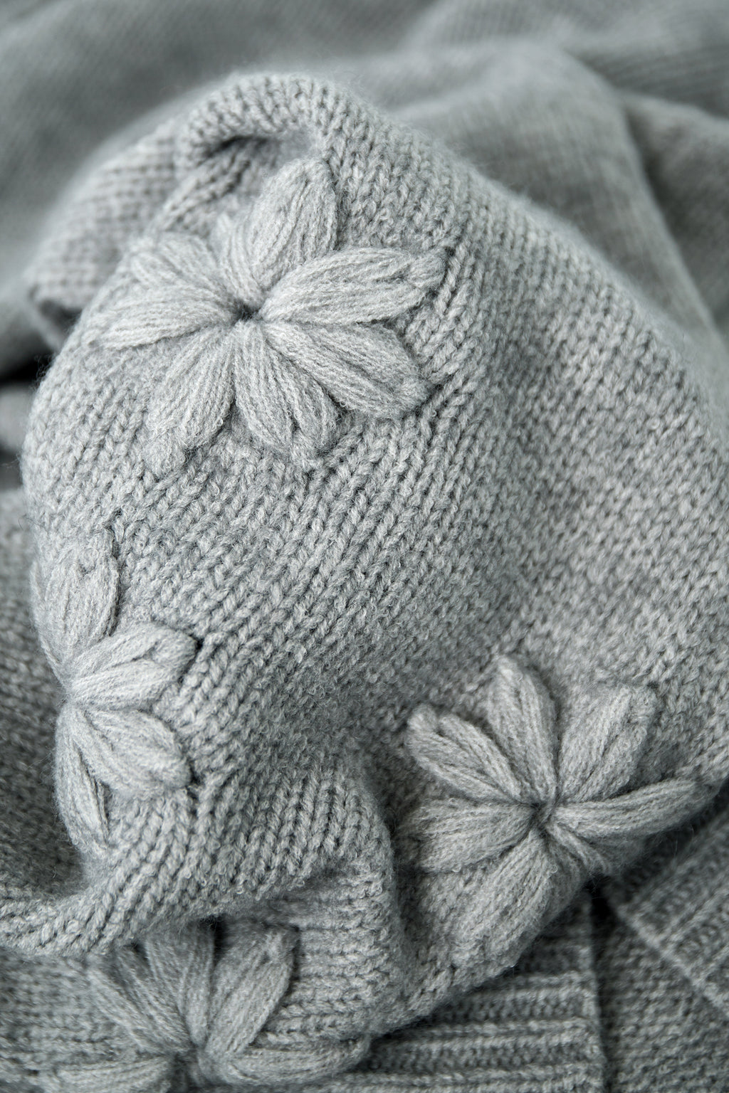 Lovely floral touch trui