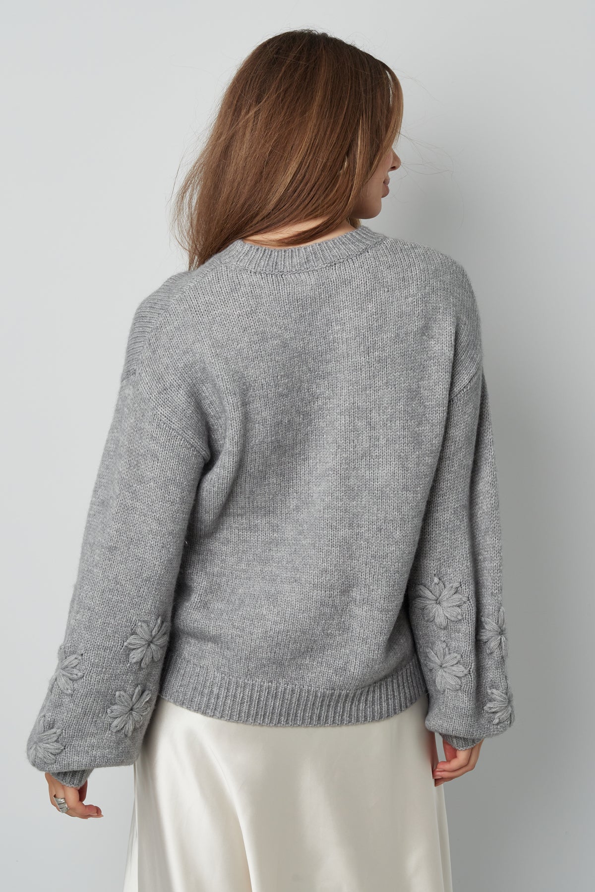 Lovely floral touch trui