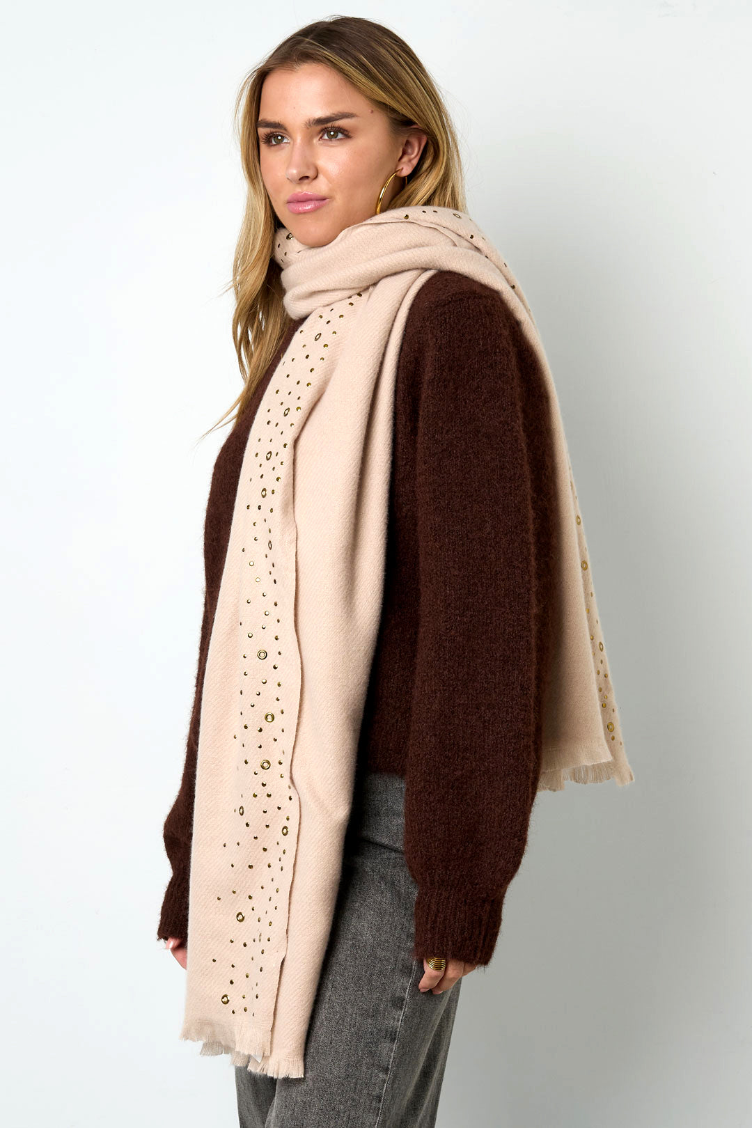 Wintersjaal met steentjes